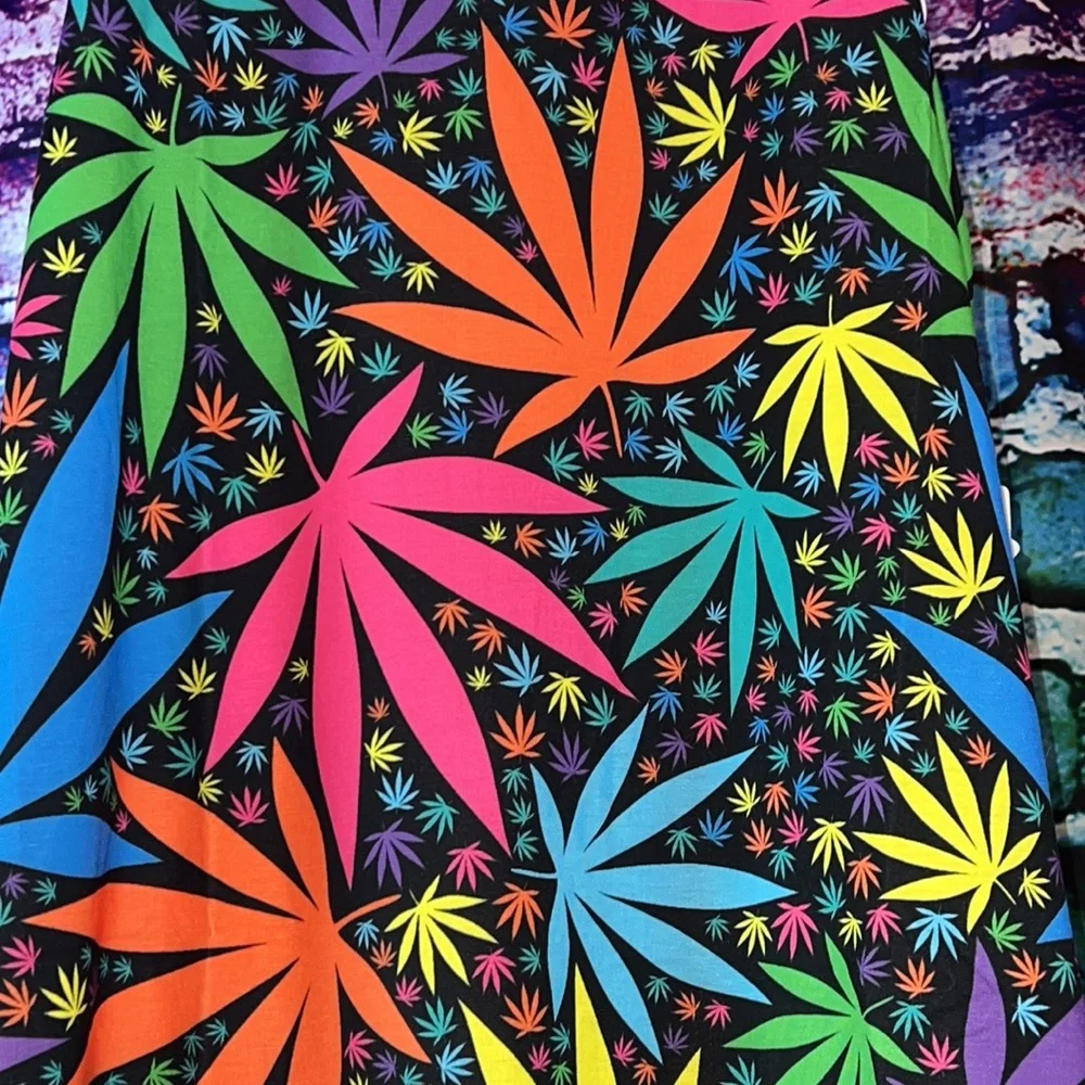 New Men’s Rave Tank - Picture 5 of 9